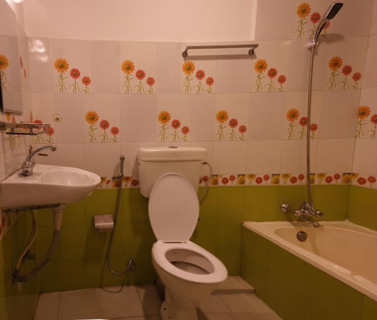 Hotel Hikers Haven Катманду Екстериор снимка