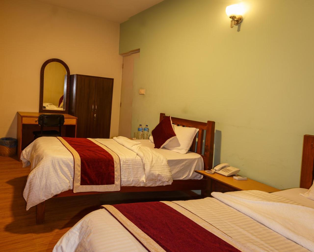 Hotel Hikers Haven Катманду Екстериор снимка